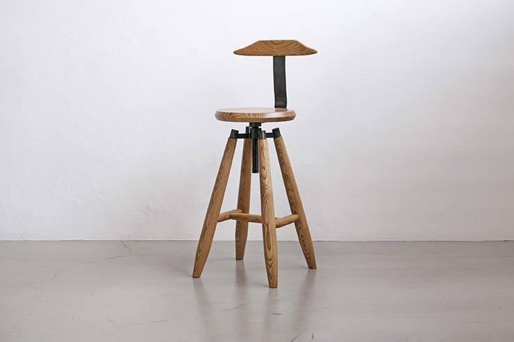 SWIVEL STOOL